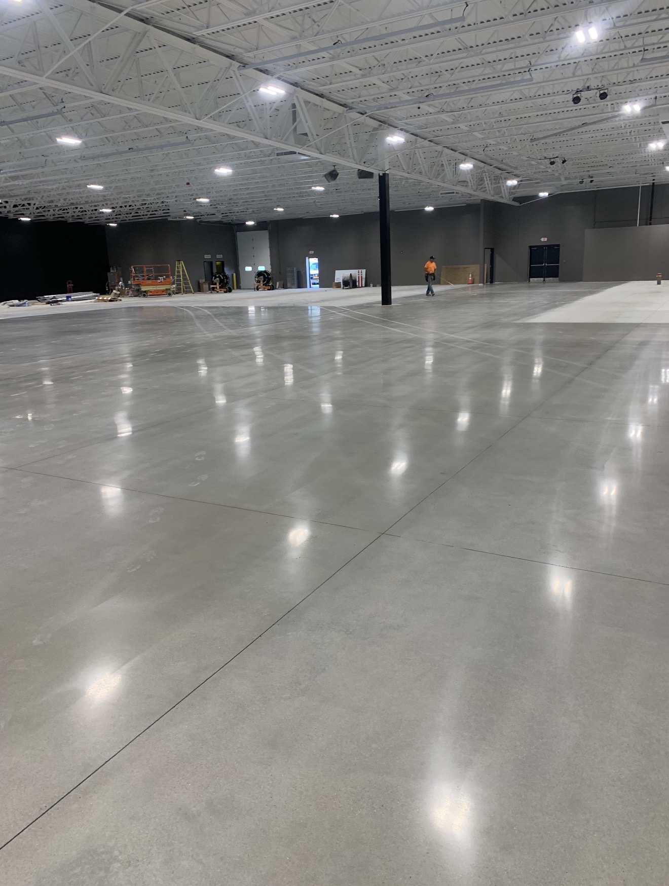 Polished interior commercial slab